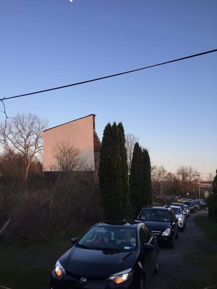 cars lining up at the el rancho drive-in
